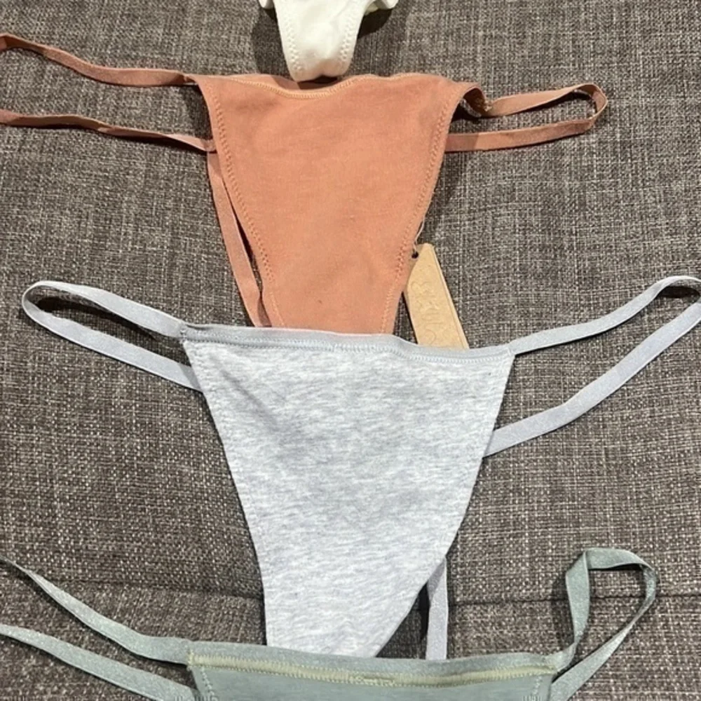 Skims Cotton Jersey T-String Thong - Picture 3 of 3